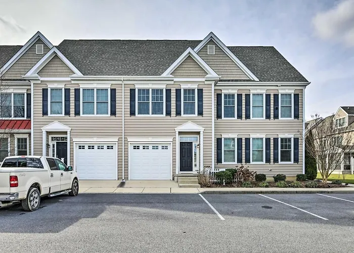 Patio & Pool Access: Rehoboth Beach Retreat