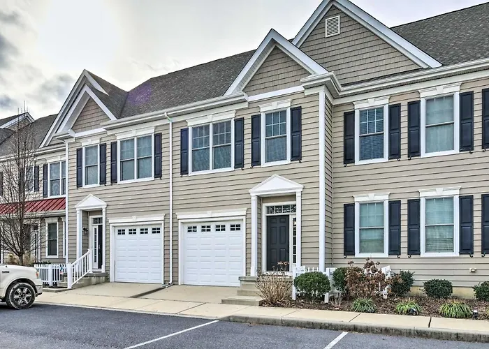 Patio & Pool Access: Rehoboth Beach Retreat