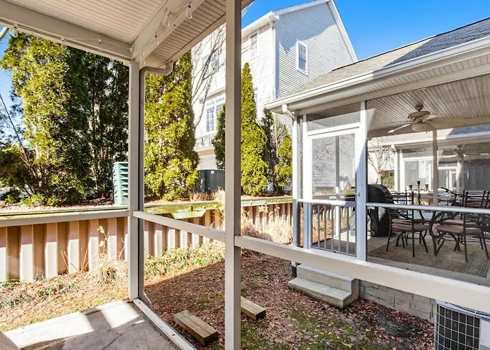 Oyster Bay Villas --- 20411 Jeb Dr Unit #37